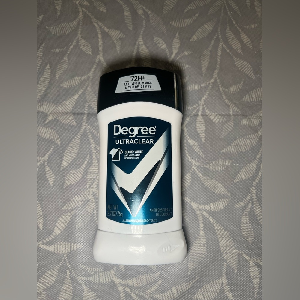 Degree Ultraclear Antiperspirant Deodorant - Black & White (White/Black)